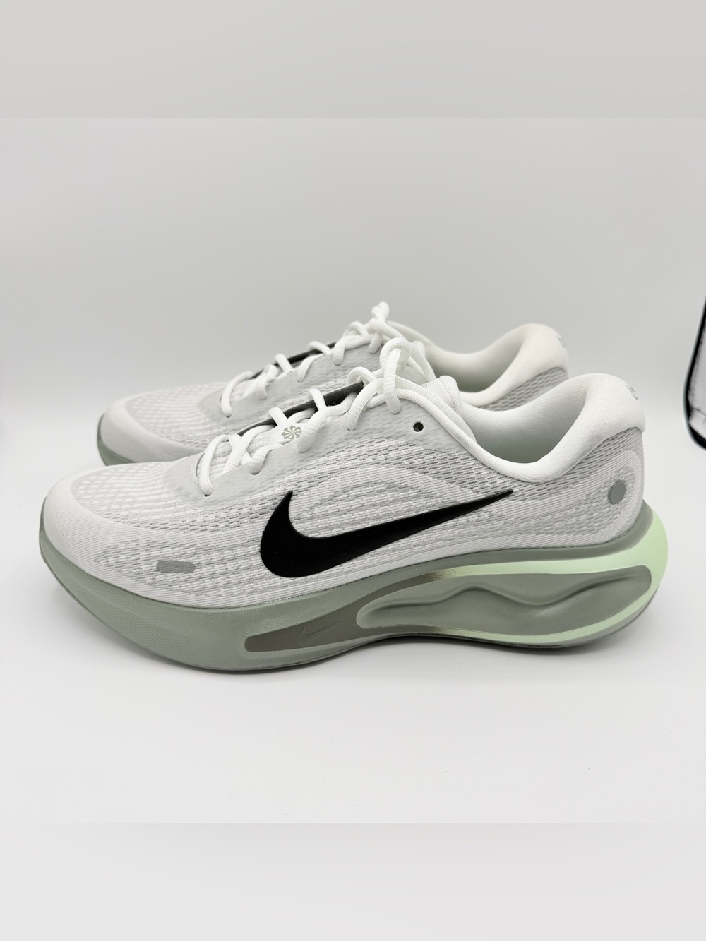 Nike Journey Run Running Shoes Men’s 8 Summit White Jade Horizon FN0228-102 NWOT